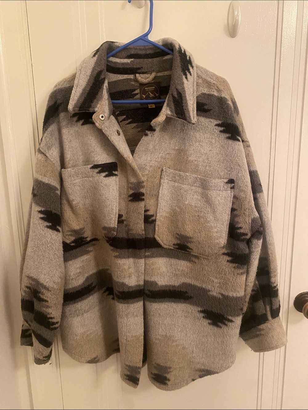 Women’s Wool-Blend Overshirt Jacket in Beige & Black